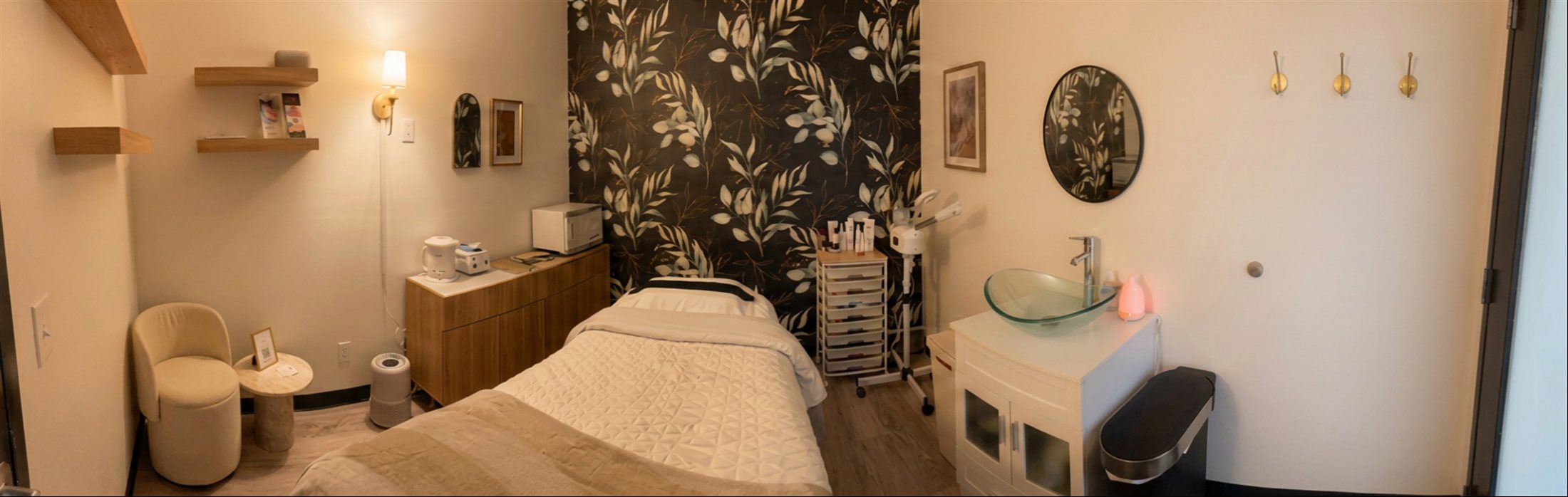 Erin's private treatment room at Nurtured Skin